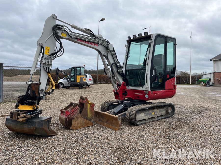 Gravemaskine Takeuchi TB230 med rotortilt