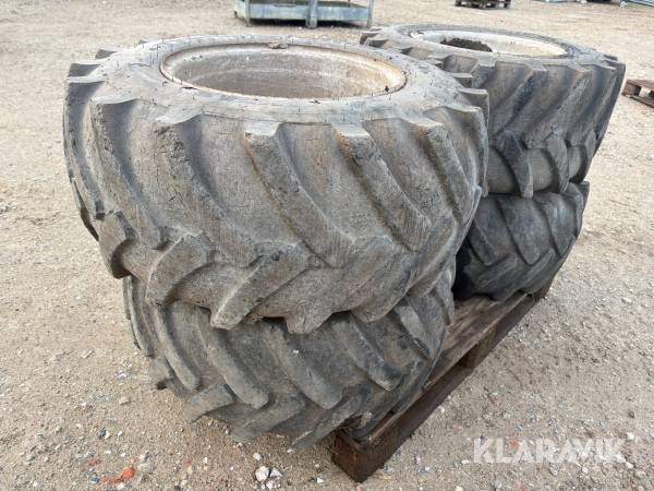 Dæk med fælg 15.0/55-17 - 4 styks