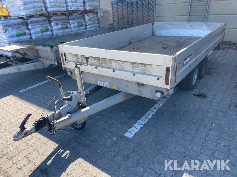 Maskintrailer Variant 2000kg
