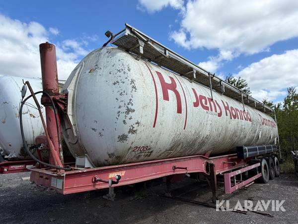 Tipbar tanktrailer Fruehauf France Benalu