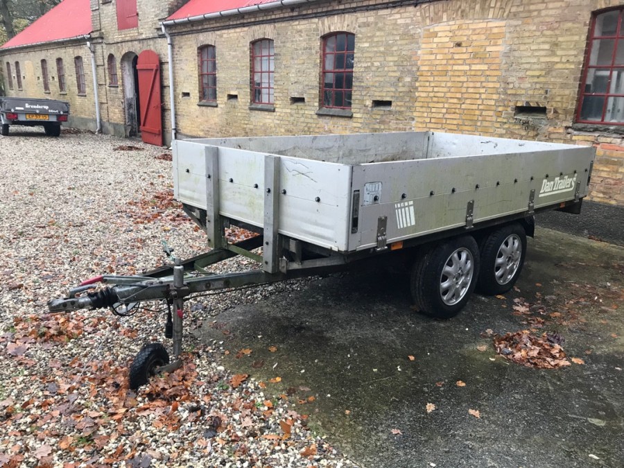 Trailer