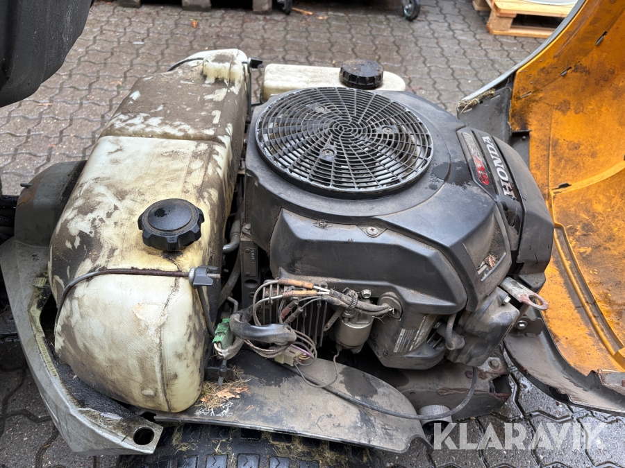 Plæneklipper Stiga Park Pro 25 4WD