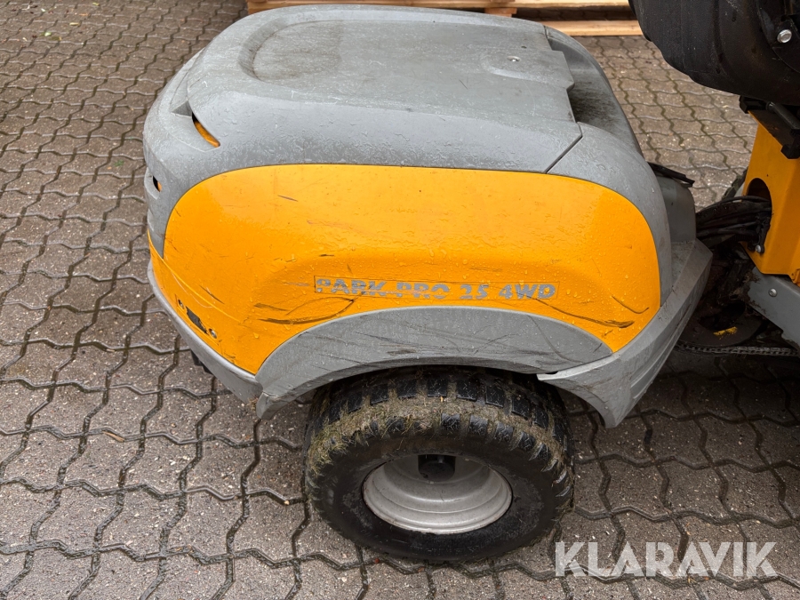 Plæneklipper Stiga Park Pro 25 4WD