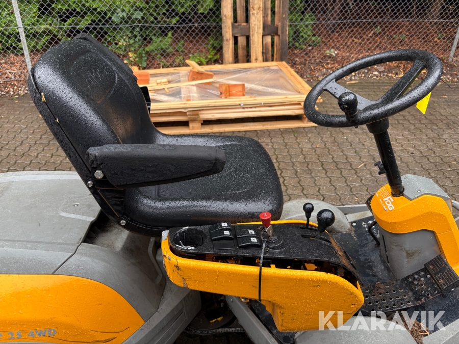Plæneklipper Stiga Park Pro 25 4WD