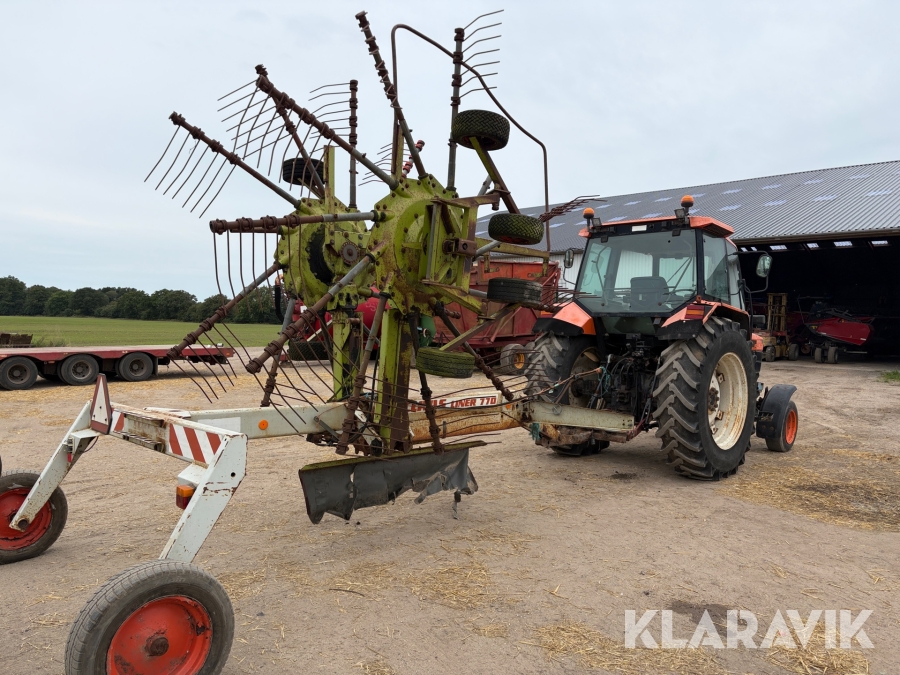 Høvender Claas liner 770