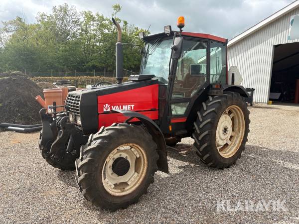 Traktor Valmet 665