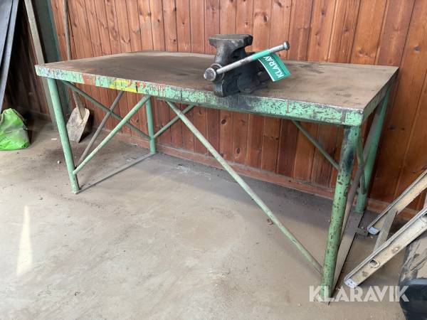 Smedebord med skruestik