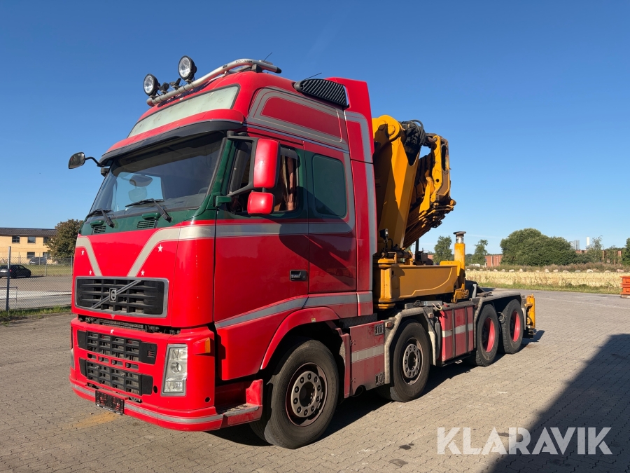 Kranbil Volvo FH16 8x4