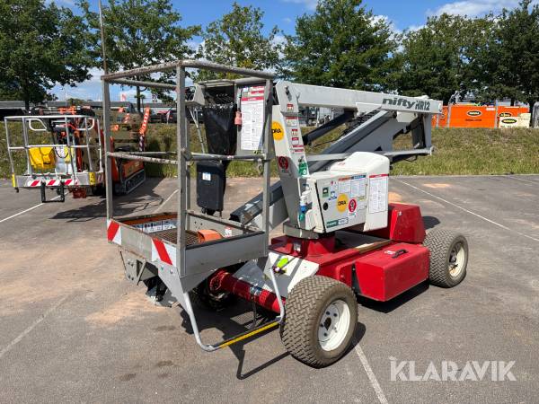 Knækarmsbomlift Nifty HR12NDE