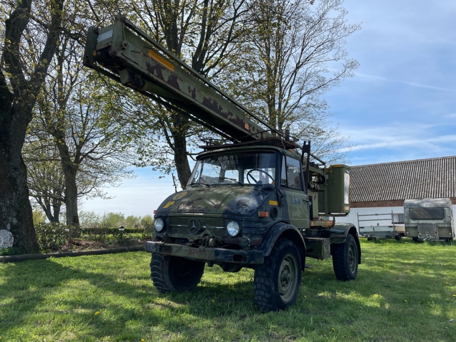 Unimog 404 4X4