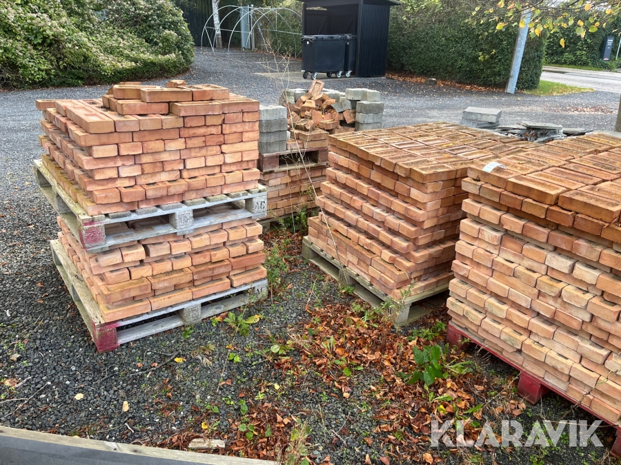 Mursten 5 paller ca. 2200sten