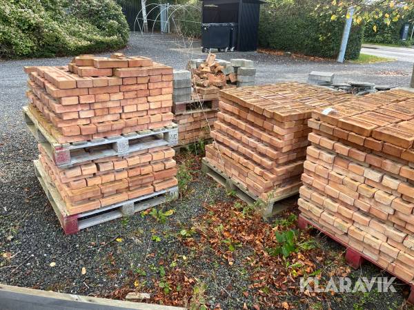 Mursten 5 paller ca. 2200sten