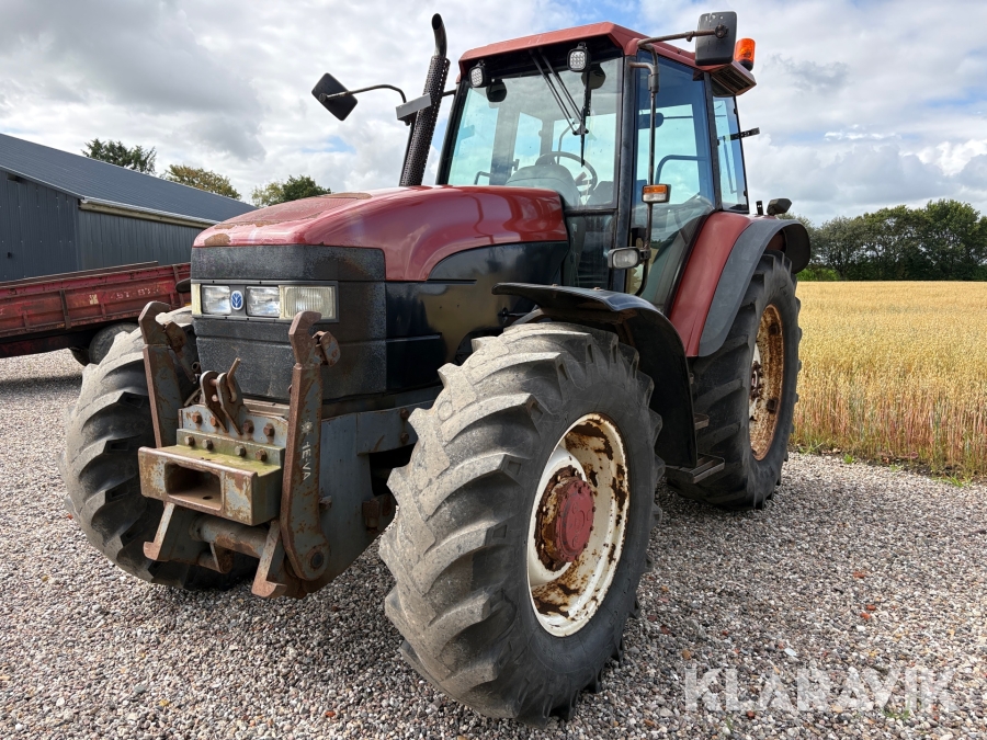 Traktor NewHolland M1115 - 4WD