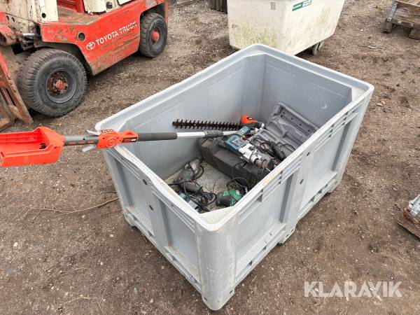 Blandet parti elværktøj Black+Decker / Bosch / Redback / Hitachi / Power Craft – 11 dele i alt