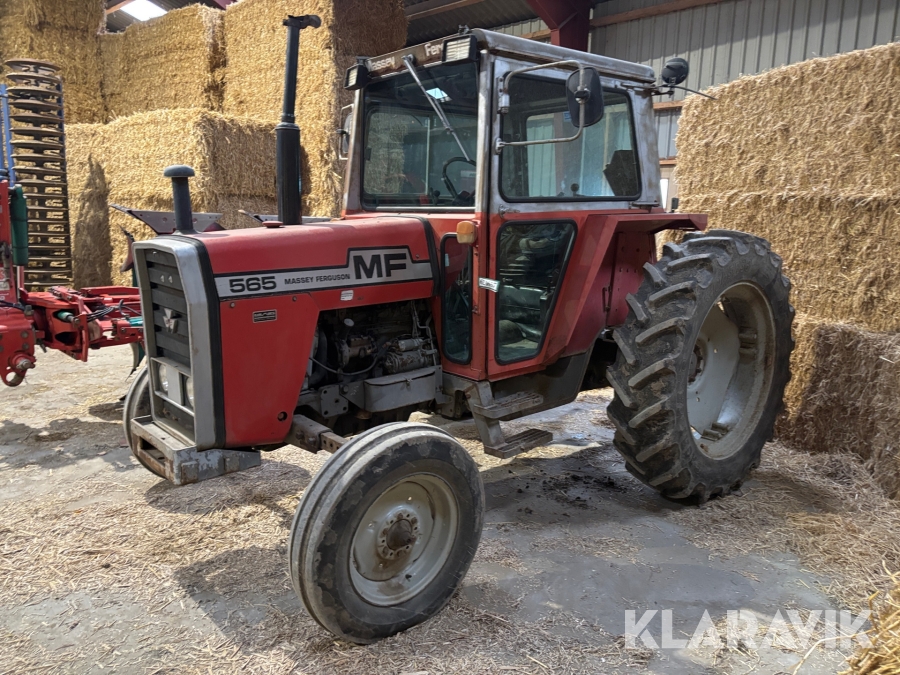 Traktor Massey Ferguson 565