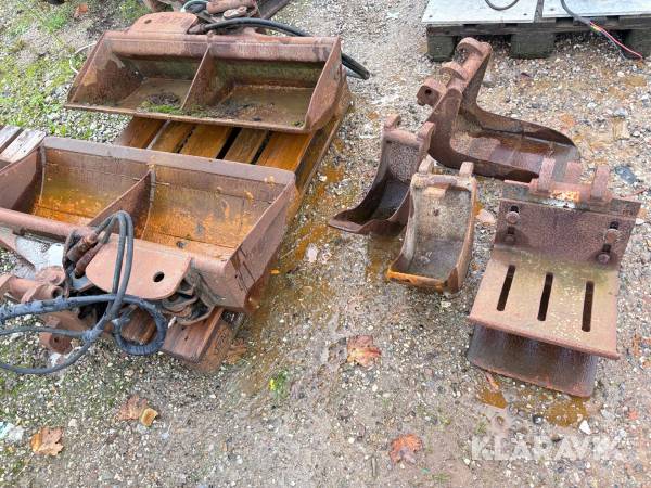 Hydraulisk kipskovl 2 styk med 4 skovle