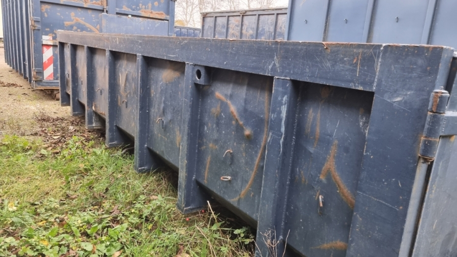 Container