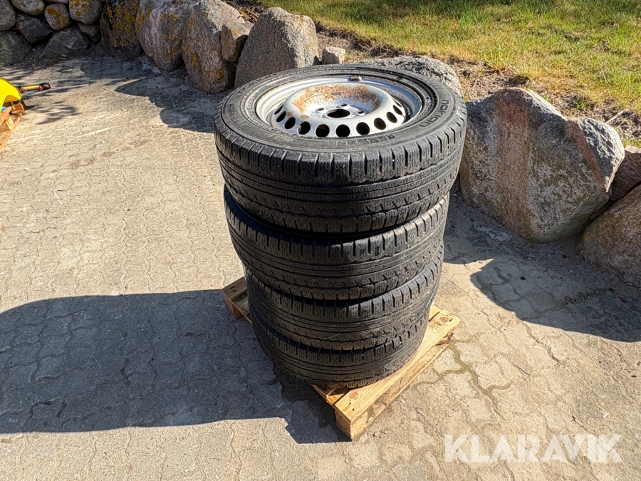 Vinterhjul Nokian WR C 215/65R16 4 styk