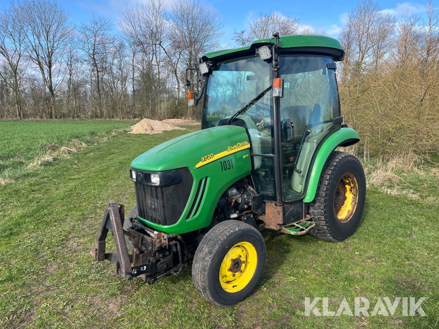 Kompakttraktor John Deere 3720 4x4
