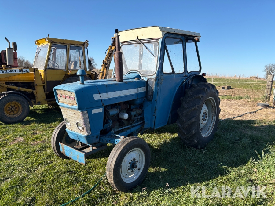 Veterantraktor Ford 3000