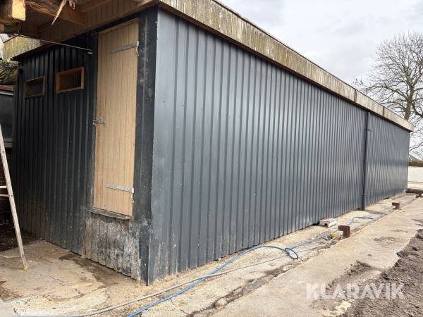 Modulopbygget svinestald med 10 farestier Danbox 691 15x3,6 meter