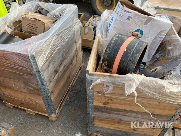 Diverse muffer/ rester Agru/Staring/plastson 2 paller