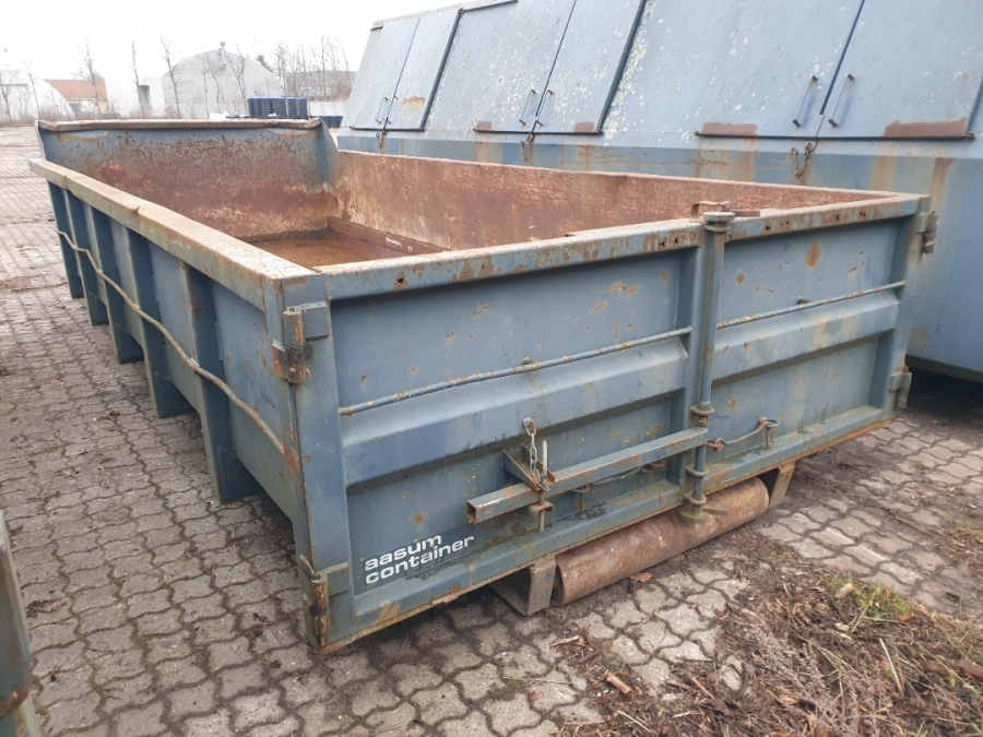 Container