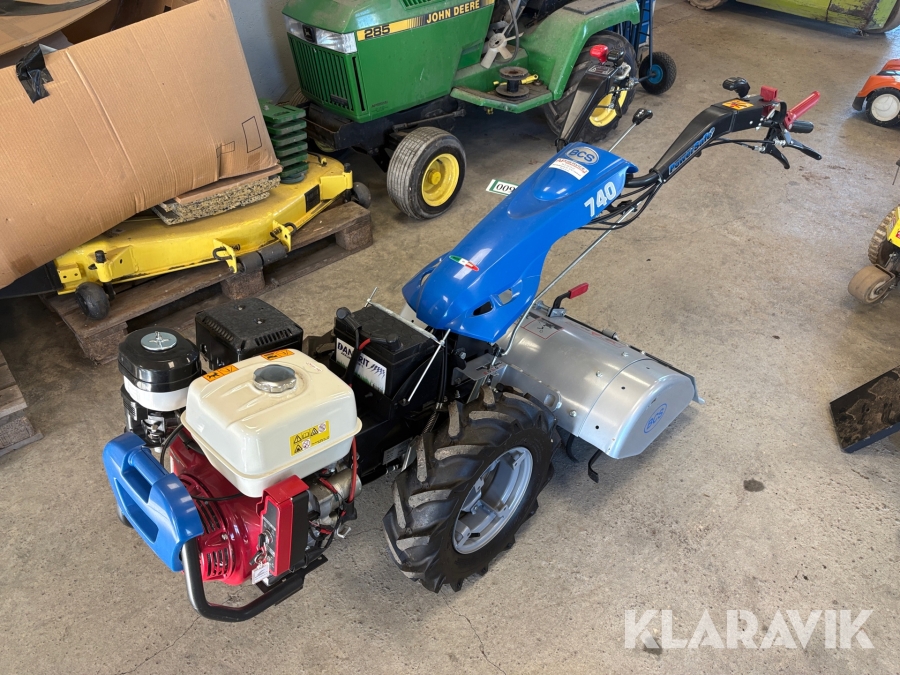 2-hjulet traktor BCS 740 med fræser