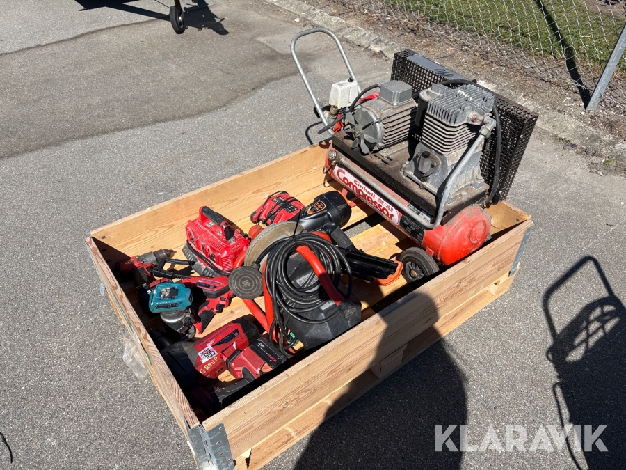 Assorteret håndværktøj og kompressor - 1 palle