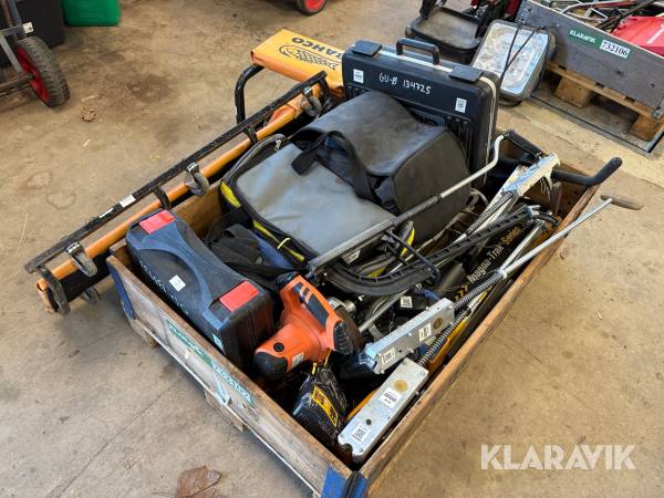 Assorteret håndværktøj og tilbehør - 1 palle