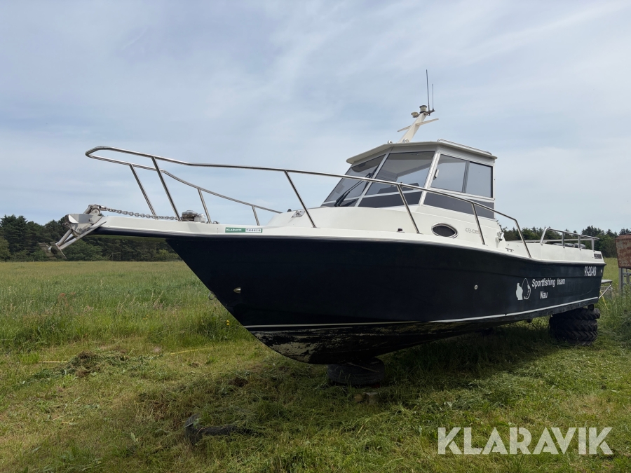 Motorbåd Celebrity 2500 25 fod med kabine