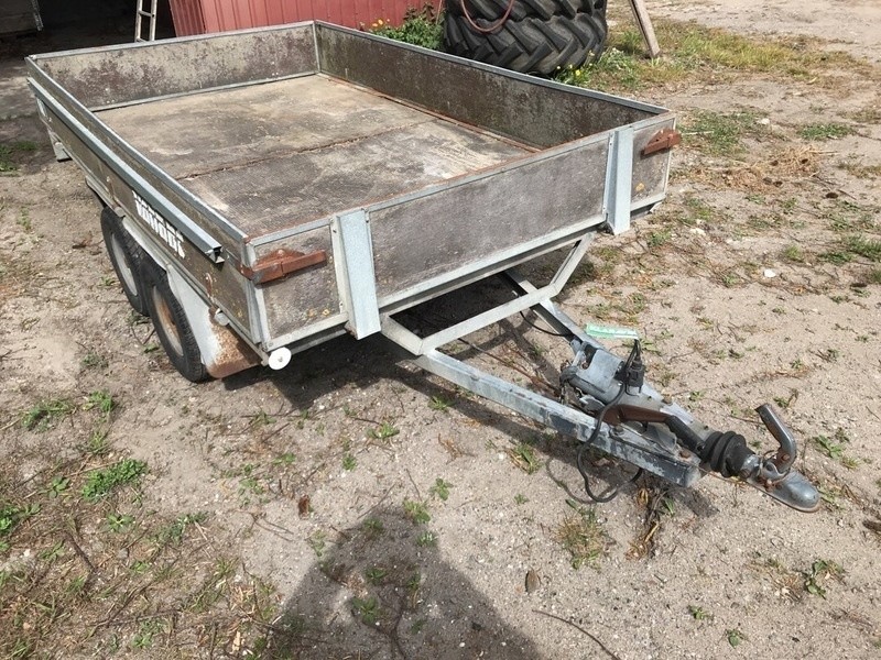 Trailer