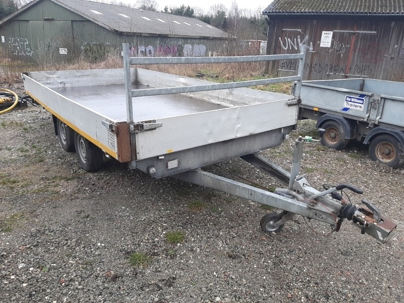 Trailer