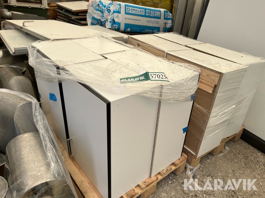 Køkken udstyr / overskabe BIGA og andet