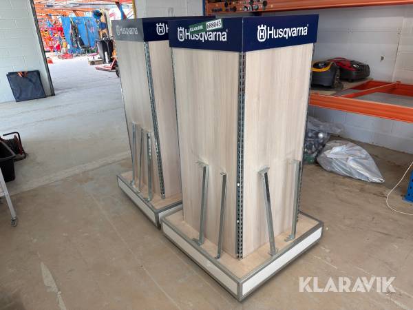 Display med holdere på hjul 2 styk