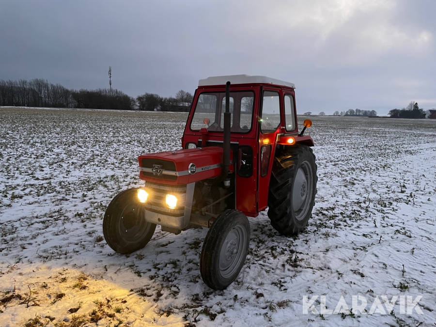 Traktor Massey Ferguson 135