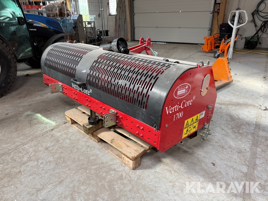 Dræner Redexim Charterhouse Verti-Core 1700
