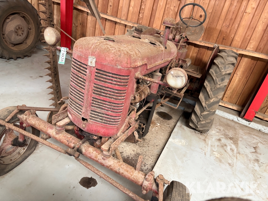 Veterantraktor IH Farmall ?