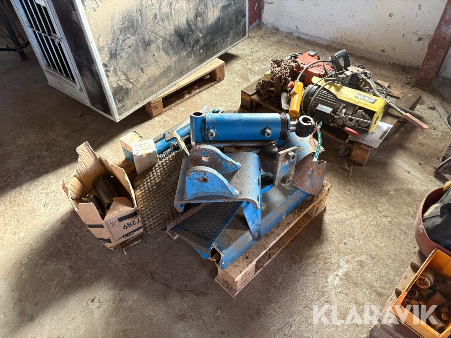 Landbrugsudstyr samt reservedele