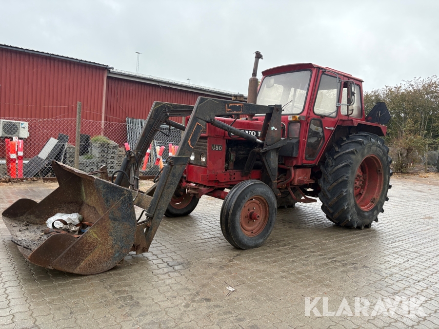 Traktor Volvo BM 650 med frontlæsser