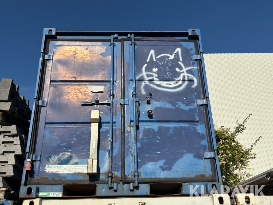 Lagercontainer 8 fod med elinstallation og reolsystem