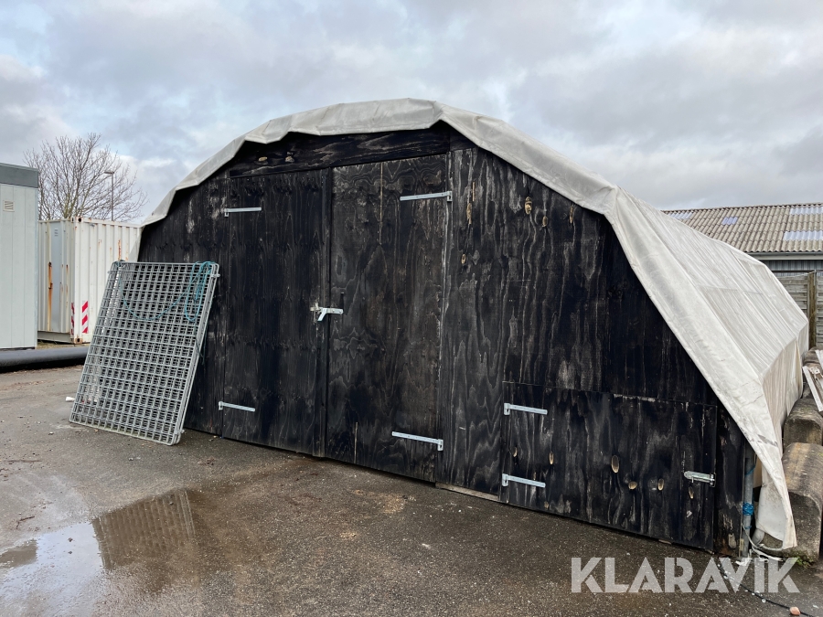 Telthal med en fast gavl 12x6,5x2,9 meter