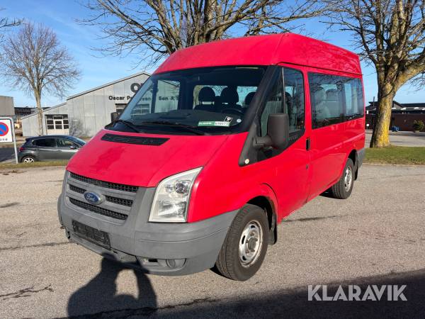 Personbil Ford Transit 9 personers