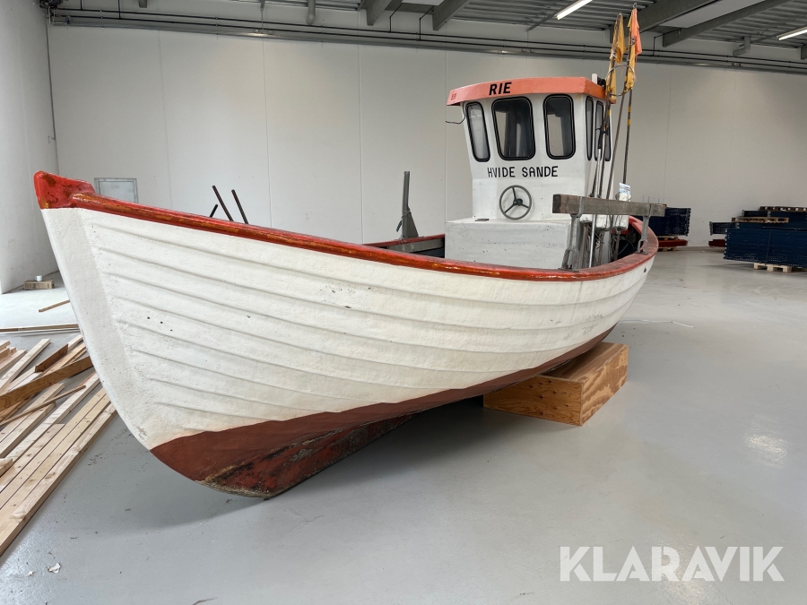 Fiskekutter brugt i udstilling
