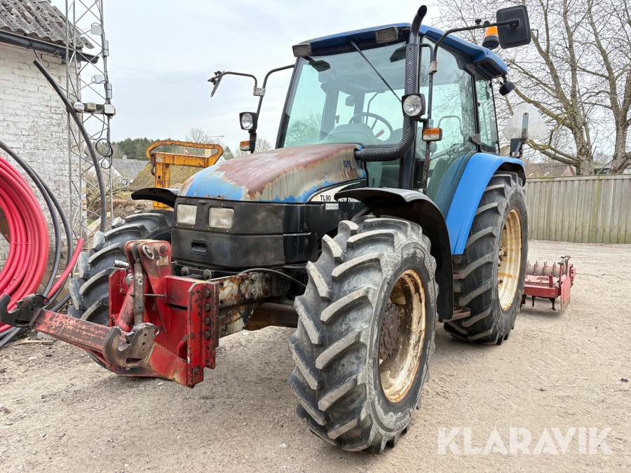 Traktor New Holland TL90 Delta 4WD