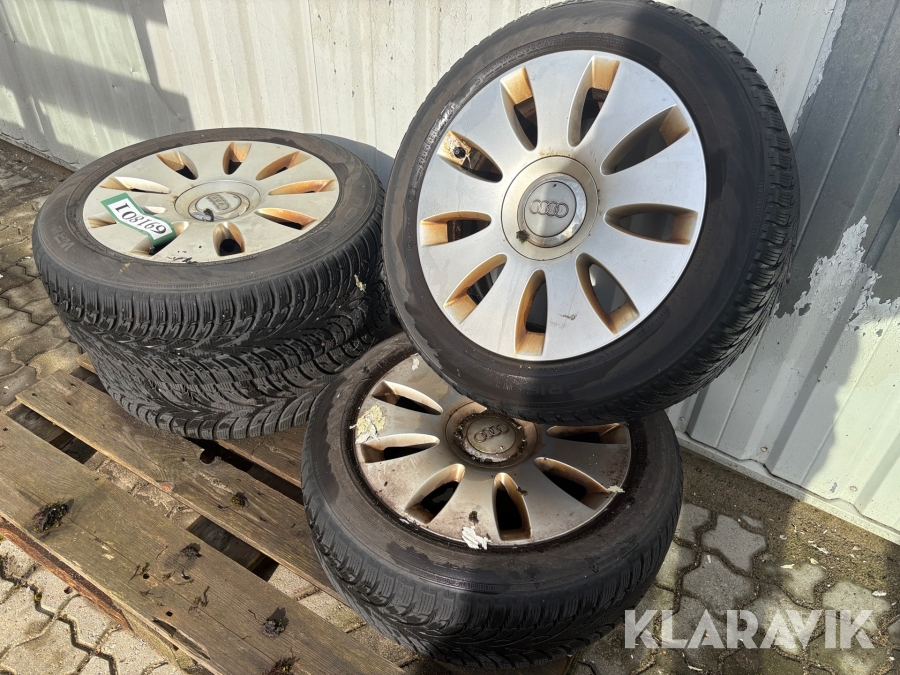 Dæk med fælge Nokian/Audi 4 styk