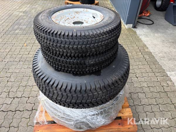 Kompakttraktor dæk 2 x 31x9.5 og 2 x 13-20