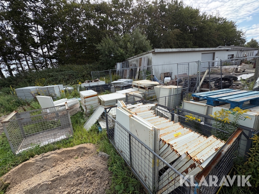 Lot værksteds reoler assorteret  30paller