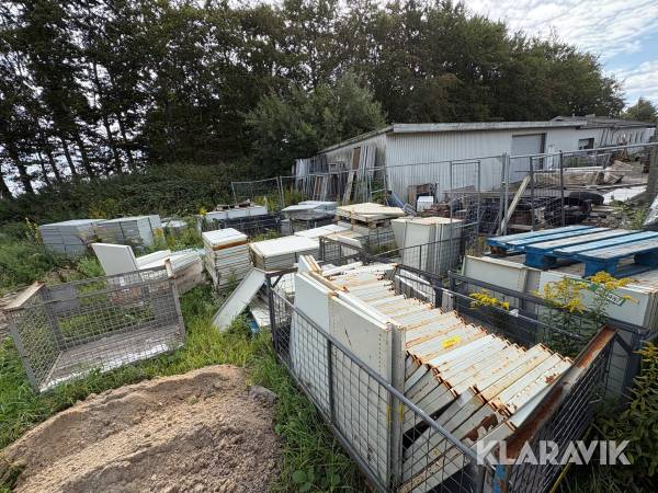 Lot værksteds reoler assorteret  30paller