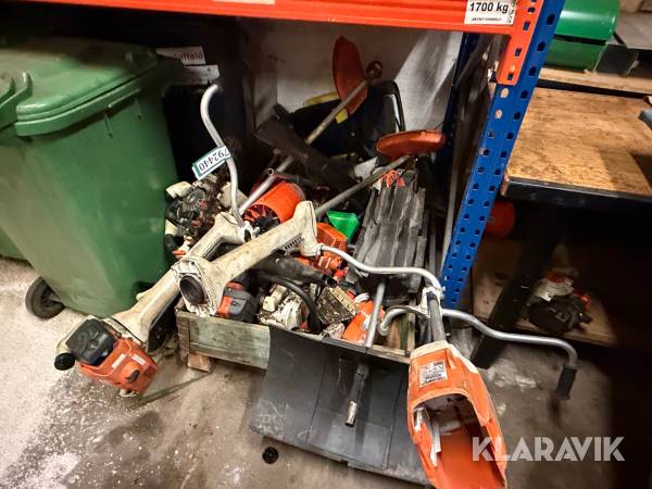 Haveredskaber blandet lot